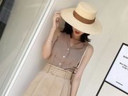 老婆把阔腿裤扔了，换上时下流行的棉麻裙，还别说，真的挺美