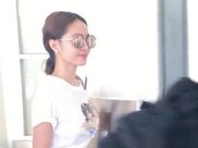 孟美岐短裤短到看不见, 是衬衫太长了? 网友: 这是时尚