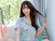 街拍:前凸后翘性感无疑的极品性感高胸翘臀美女