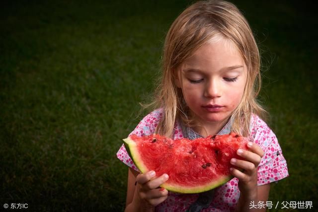 天热宝宝不想吃饭？7个营养美味的凉拌菜食谱，妈妈在家也能做！