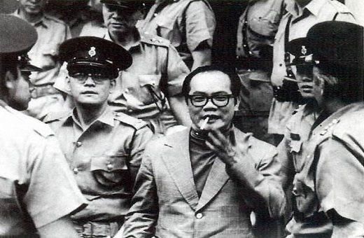 一座九龙寨城,两位黑道大佬,整个近代江湖的缩影_【今日爆点】