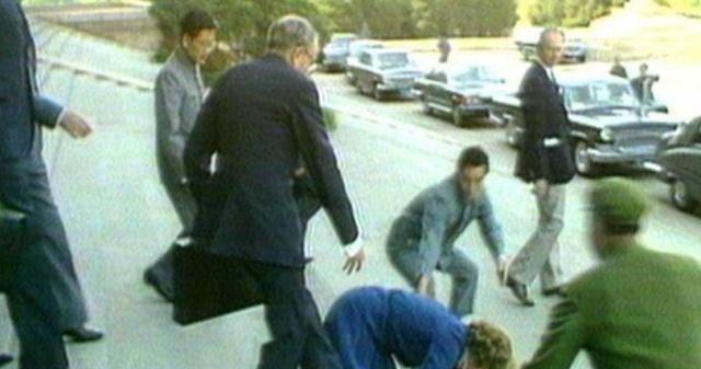 为何英国人坚决不放弃马岛,却愿意归还香港?这