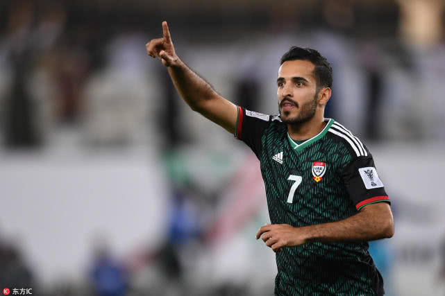 傅明判点球阿联酋加时3-2吉尔吉斯 1\/4决赛碰