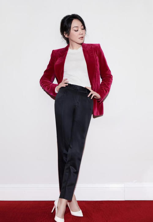 四十多岁的闫妮为何越来越有气质，学会这9点，也能美得脱胎换骨
