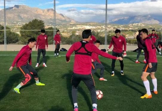 网传长春亚泰队内最佳射手谭龙恐离队,下家上