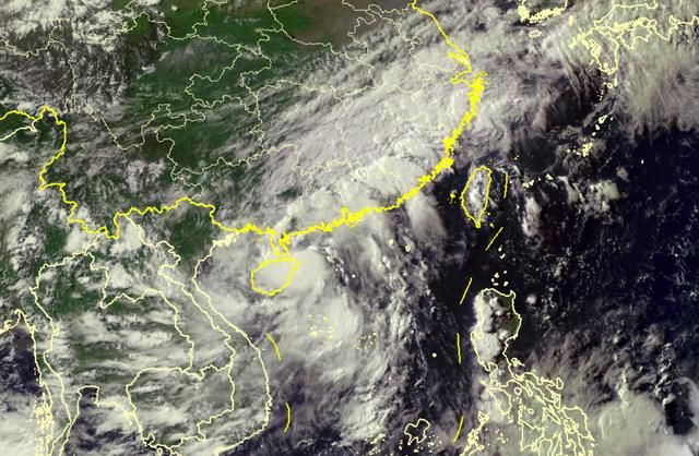 5年来最大暴雨？初台艾云尼大发疯，深圳连下三天暴雨