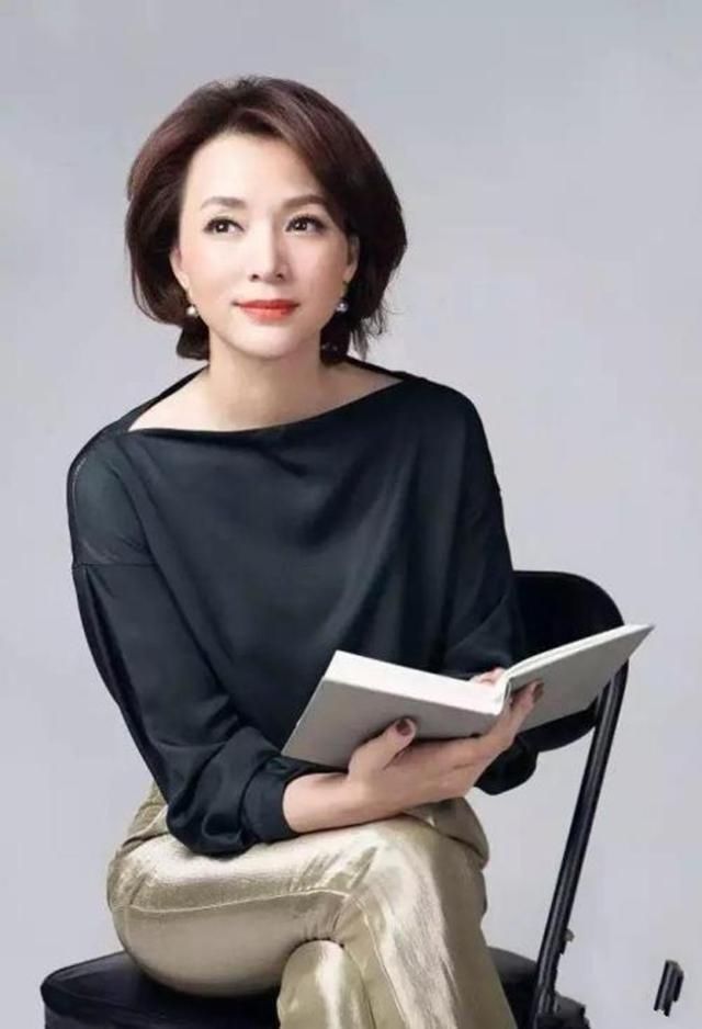 主持人大赛董卿不在