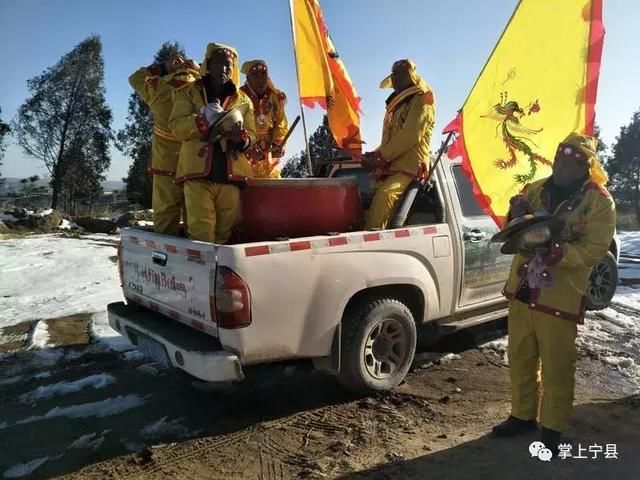 庆阳宁县焦村镇村领导亲自带队耍社火！