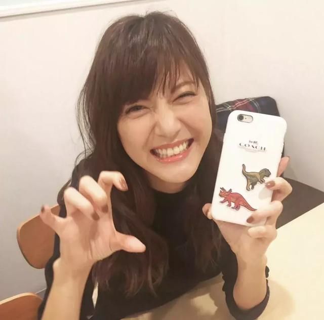 日本男足太太团火了!个个貌美如花,网友:好多眼