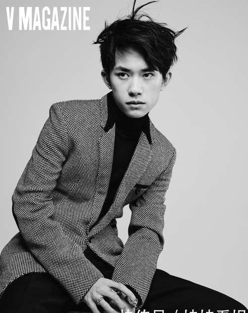 湖南五四晚会通知函中有易烊千玺,再想到王俊