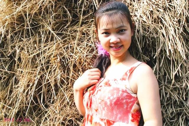 母亲被父亲抛弃，女儿出国回来后看到父亲，竟然有些好笑