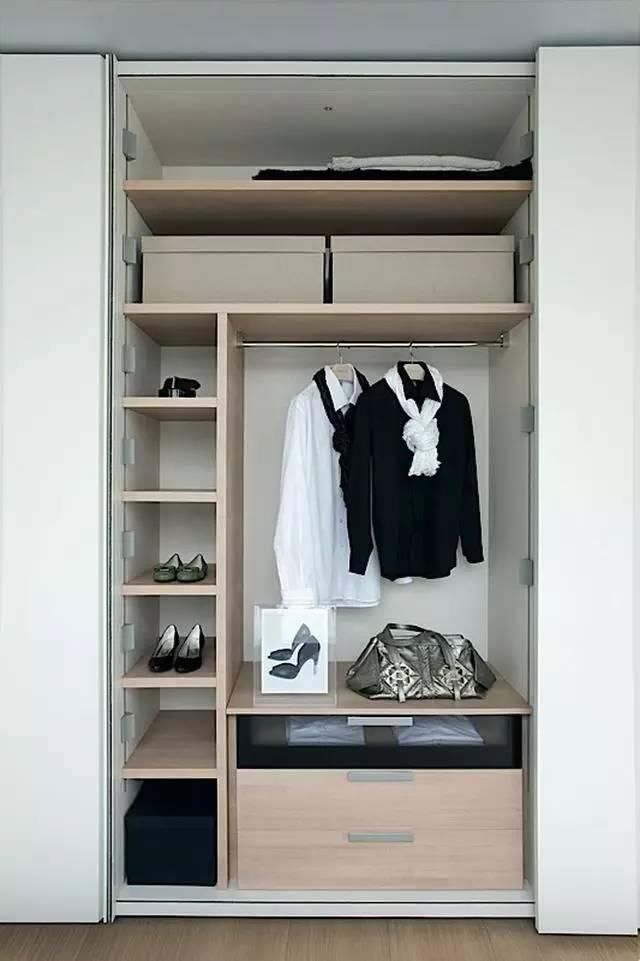 衣柜衣服招虫了怎么办，衣柜衣服怎么整理又整齐又好找-第2张图片-朋成家居生活_生活家
