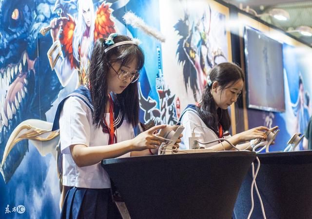 揭秘!王者荣耀代练的赚钱方式,网友:这么暴利!