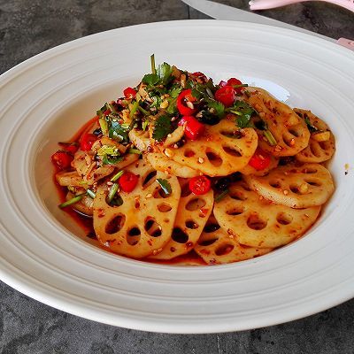 凉拌麻辣红油藕片