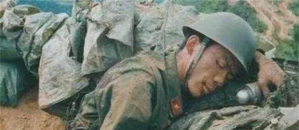 对越自卫反击战, 一越籍华人与我军相遇, 大喊四个字之后被我军一枪击毙 胜博发娱乐官网网址