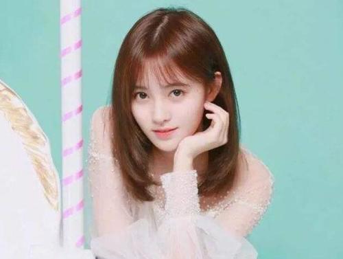 烫发长发的适合女生发型烫,中锁骨发型做undercut的秋冬图片