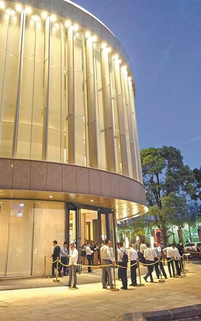 “三价合一”深圳落地两周,过半购房者持观望态度