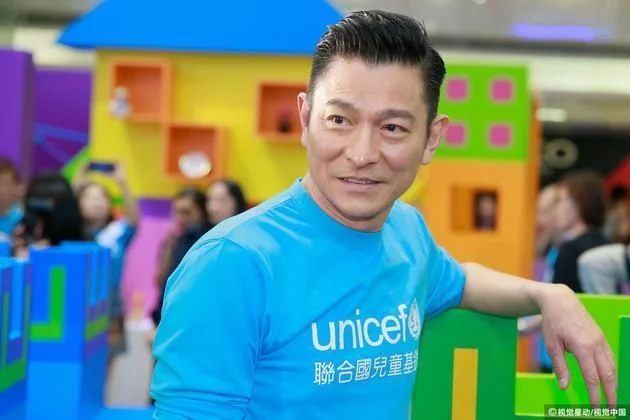 澳门太阳城:周杰伦刘德华合唱上热搜 澳门太阳城:周杰伦刘德华合唱上热搜