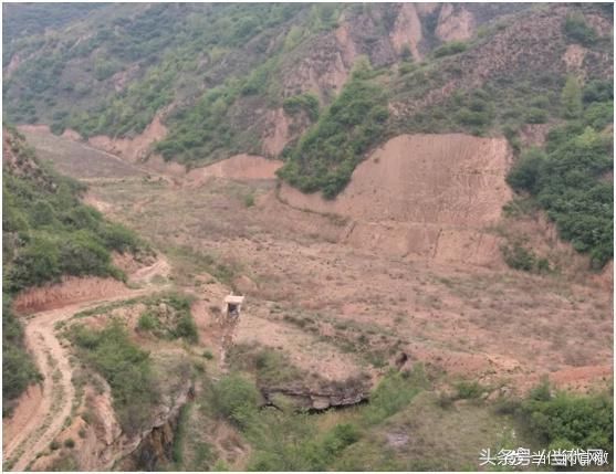 延长投资千万治沟造地遭荒弃 无法耕种惹民怨