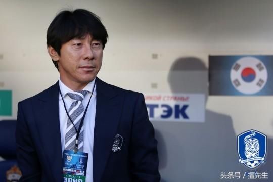 国足排名超韩国队遭韩球迷讽刺:奇葩排名亚洲