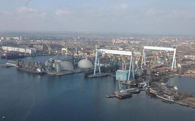 辽宁舰娘家破产,乌克兰这次损失很大,百年老