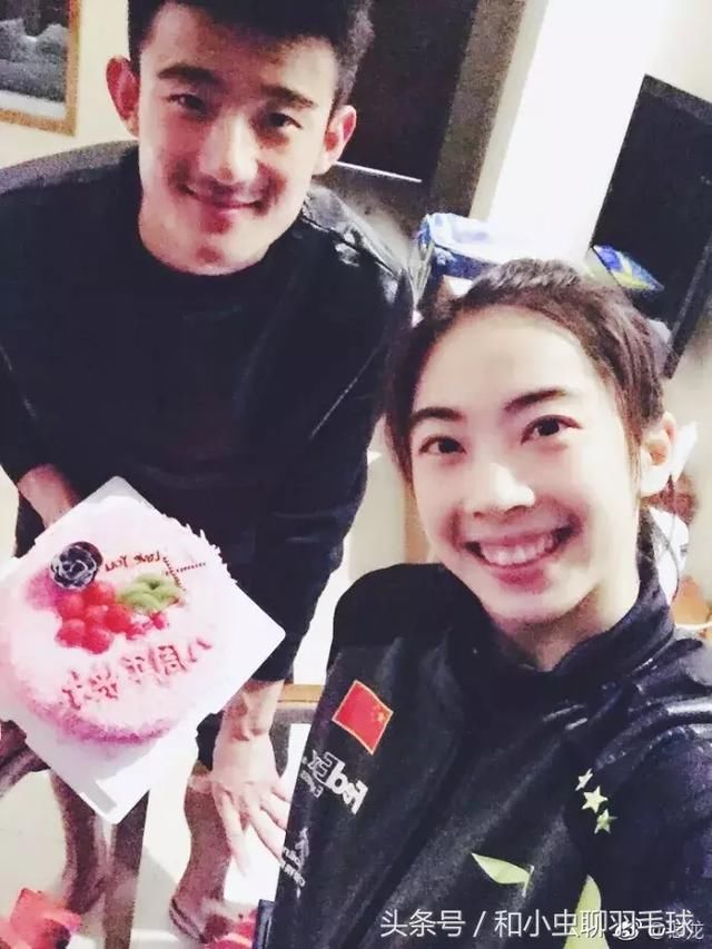 谌龙&王适娴领证结婚!十年恋爱长跑终成眷属