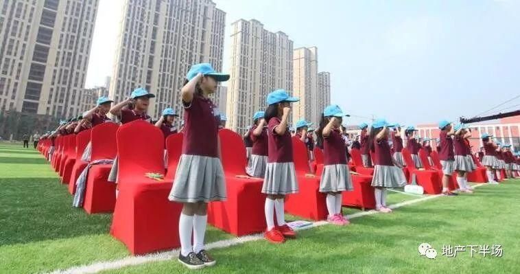刚需买房必看，换一个视角，长清湖的房子比市区更好。