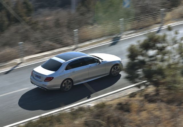 车威面面观 | 奔驰E300L车系详解,四大选装包怎