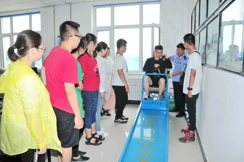 五个一进驾校 | 双鸭山交警开展文明交通进驾校