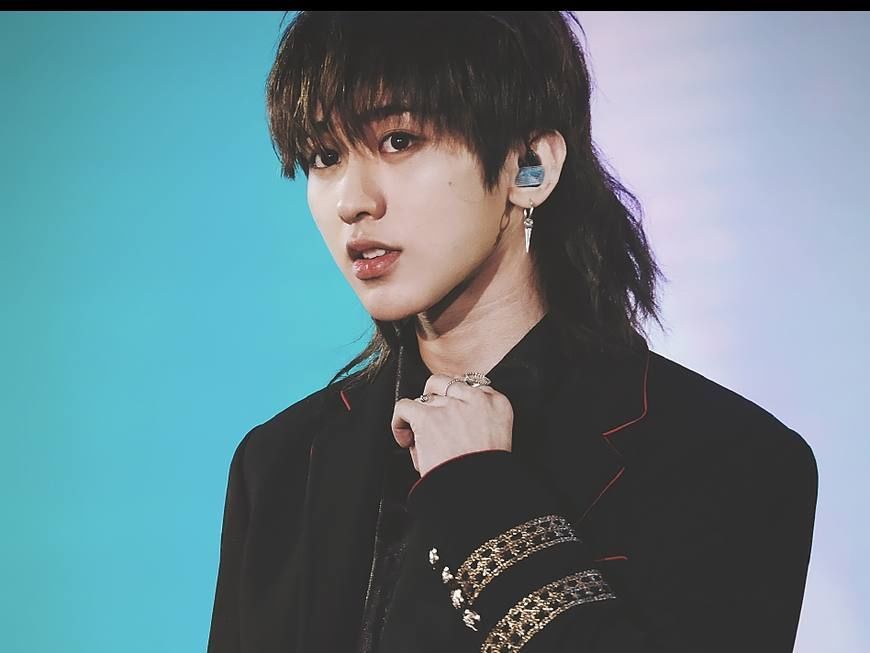 杭州见面会加场 蔡徐坤再次尝试新造型昨天脏