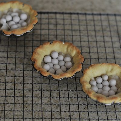 迷你菠萝奶油树莓挞