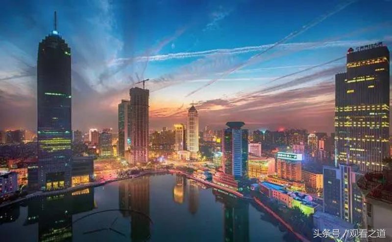 26个省会城市居民收入排行,广州第一,长沙第四