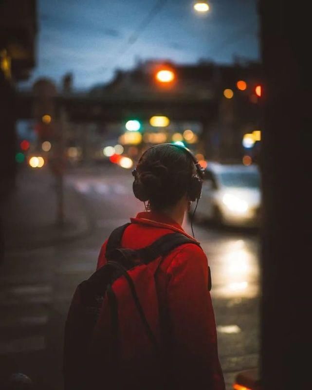 女人可以孤独，但不要委屈