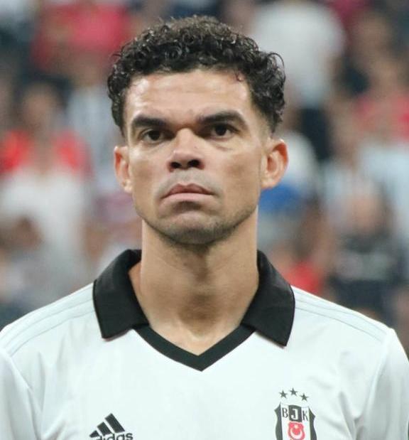 欧洲冬季转会传闻汇总:英超两豪门5000万争抢