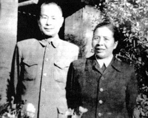 担任两个时代内务部长的曾山,子女中出了3个将