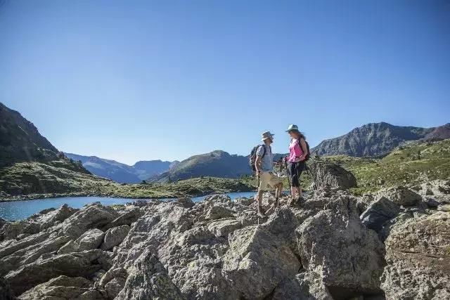袖珍国安道尔，比利牛斯山中免税天堂！