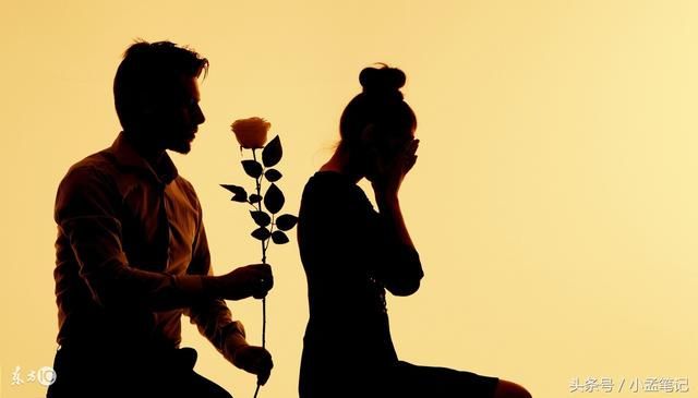 婆婆给了我三十万让我离婚，离婚后我的话，让老公全家炸开了锅