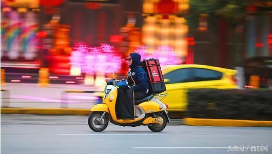 年夜饭也\＂点个外卖\＂ 西安除夕夜外卖订单量全国第一