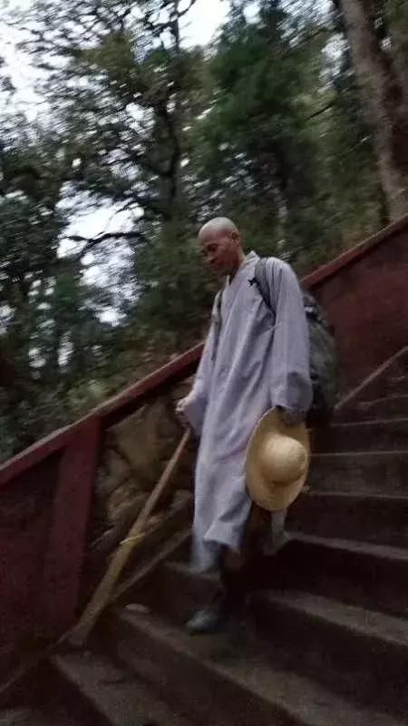 宏信法师61天行脚2700公里到达五台山
