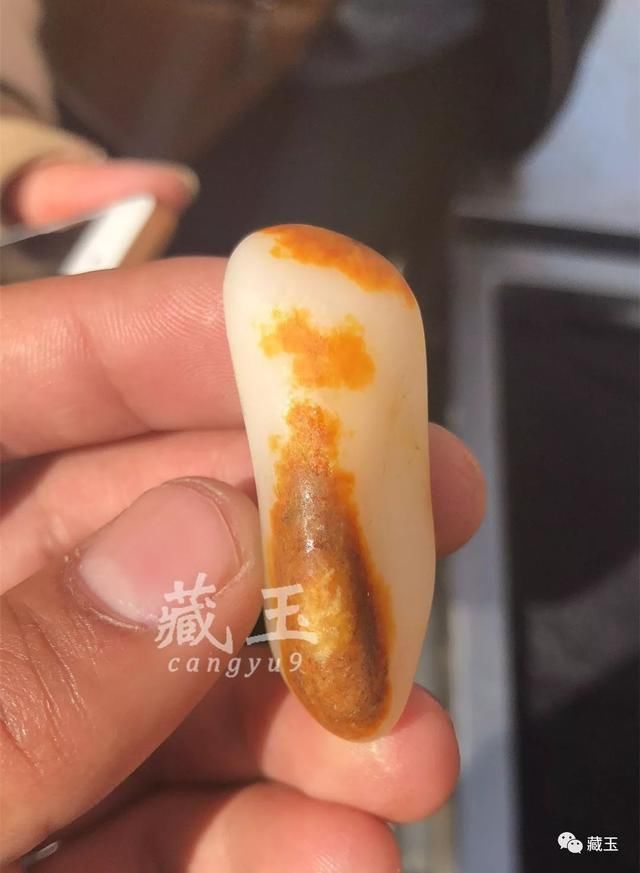 如今的籽料价格比年前涨了多少呢？我们一起来看看