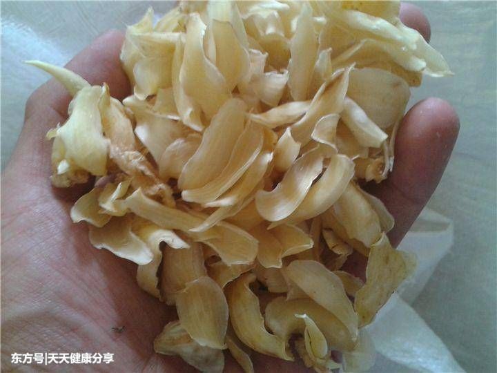 “大姨妈”量少咋回事？建议：常吃3个食物，补充雌激素