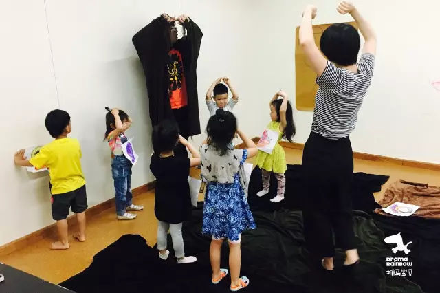 抓马宝贝走进故事,体验完整的教育戏剧课程!