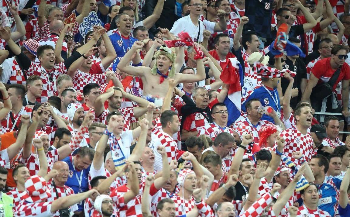 国家足球队以相反的方向击败了克罗地亚，但现在克罗地亚已经成为世界杯冠军