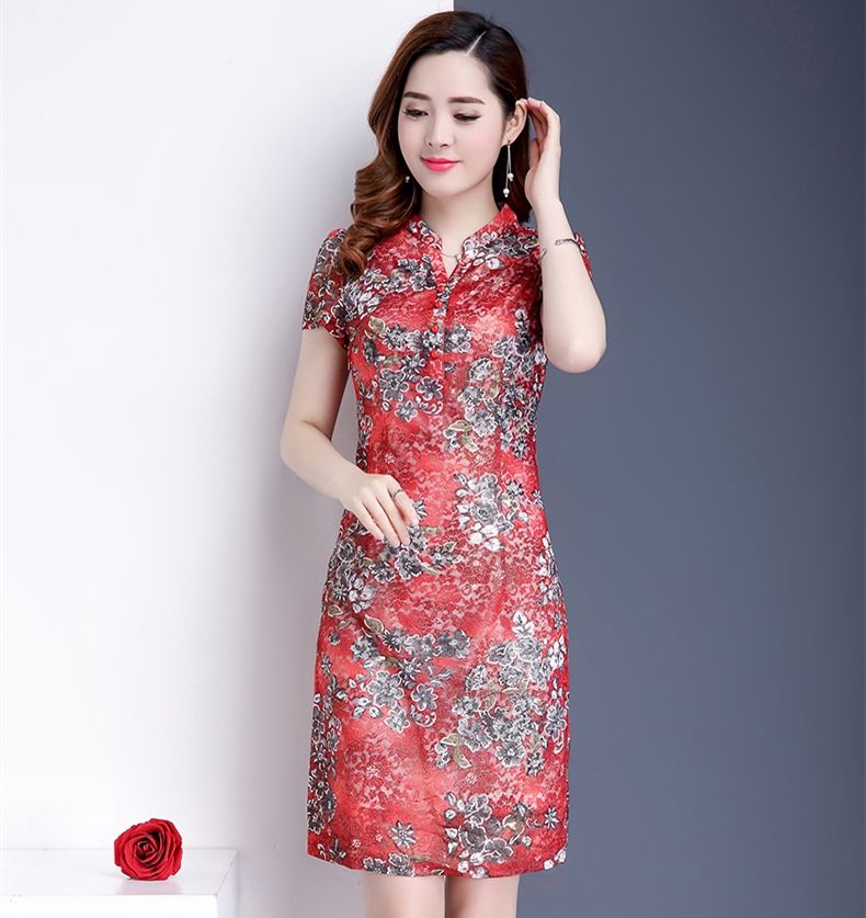 旗袍裙子适合什么年纪 t010b9b51d3e4e56937.jpg