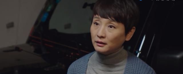 韩商言和佟年的误会最终解除,便要去领结婚证,无奈去早了没开门 诚博国际娱乐的官网