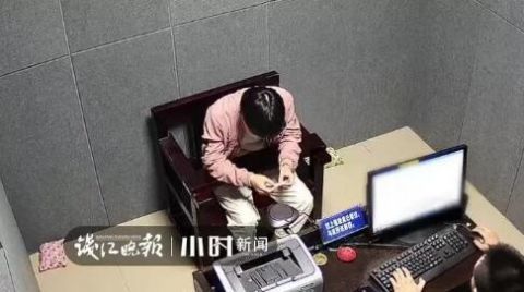 男子被美女变成美女视频