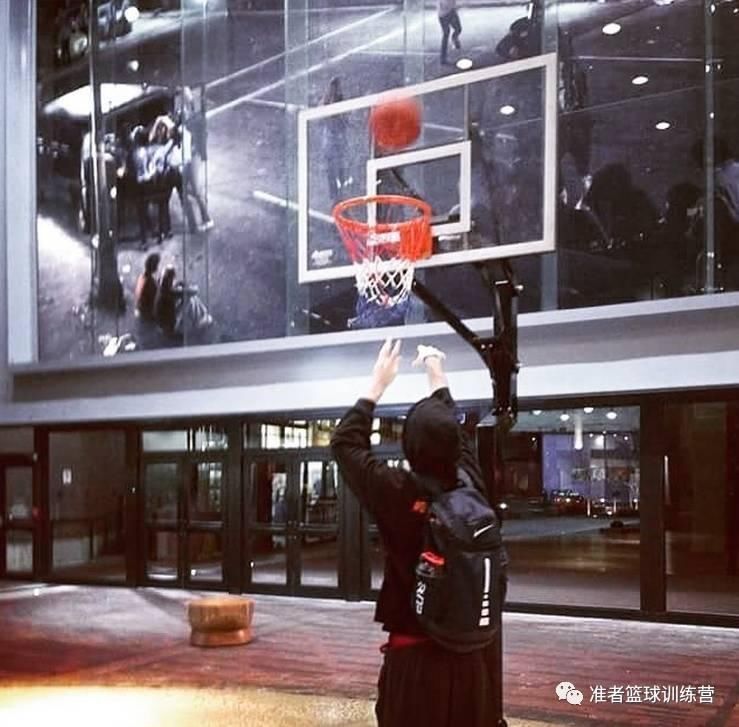 从哪些细节能看出一个打篮球的人是单身?_【