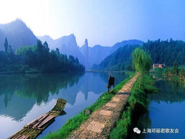 《秀山丽水诗情画意》丽君文化之旅 上海邓丽君歌友会端午节旅游活动召集 夏荷浮在水面,摇曳在丝丝缕缕的清风中,转眼间又到了仲夏六月,上海邓丽君歌友会2018年第一次国内丽君文化休闲游又要与您见面了,这次我们精心为您设计了风景如画的浙江丽水,并囊括了丽水三个著名景点,让您一次玩个够!还犹豫什么呢!快快带上你的朋友一起加入吧.