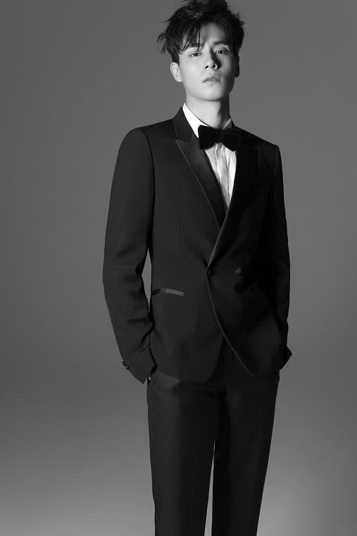 夜会事件后胡一天依旧未发声,工作室照常宣传