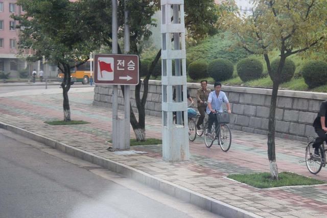 中国游客到朝鲜旅游后，总结出的三个朝鲜百姓生活现状